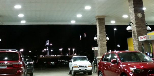 Buc-ees Gas Station Image
