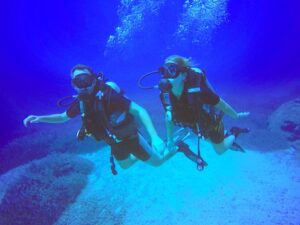 Scuba Dive Couple Image